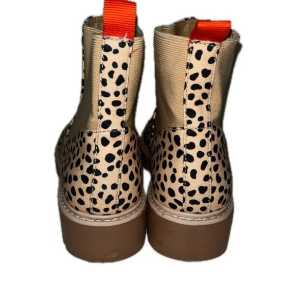 Dolce Vita ‘Pepper’ 7M Leopard Cheetah Animal Print Chelsea Bootie - Picture 4 of 11
